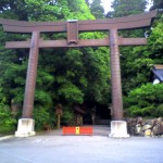 201005280528_宮崎県_高千穂神社_境内