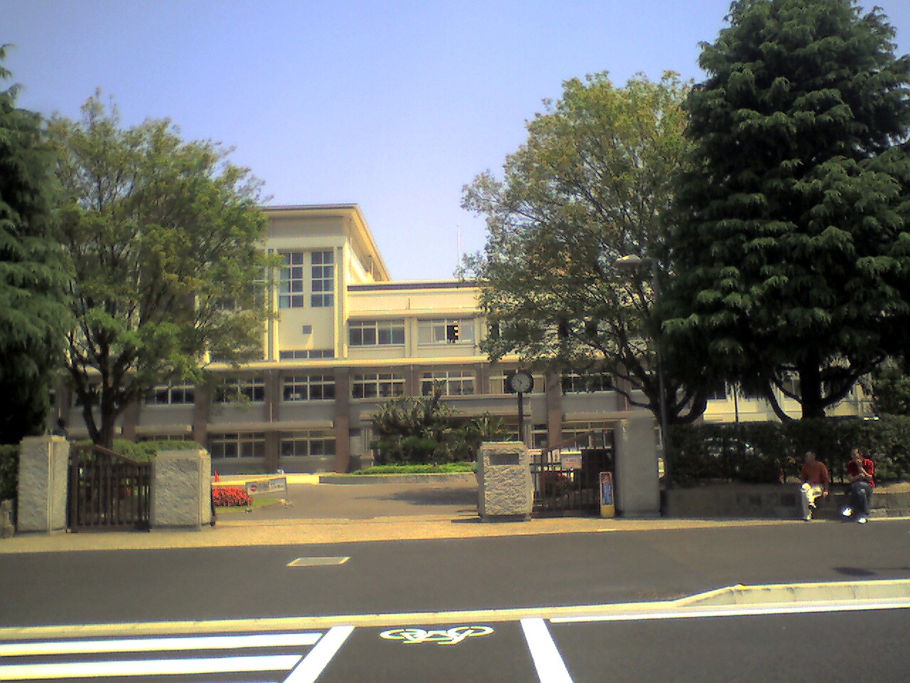 201006051034_愛媛県_松山東高等学校