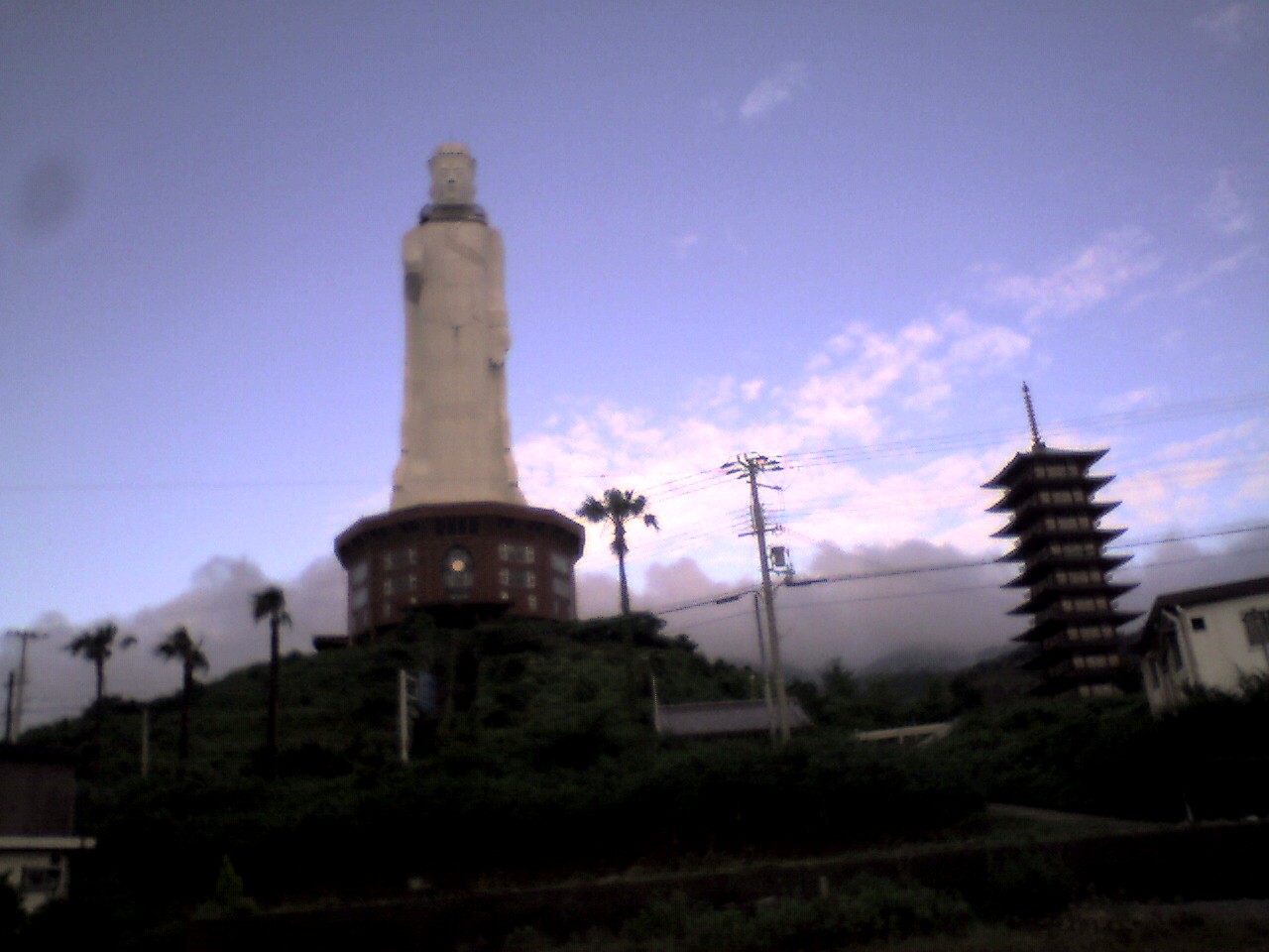 201006160703_兵庫県_淡路島大仏