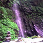 201006171149_徳島県_雨乞いの滝♀