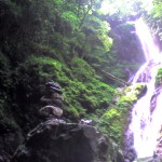 201006171150_徳島県_雨乞いの滝♂