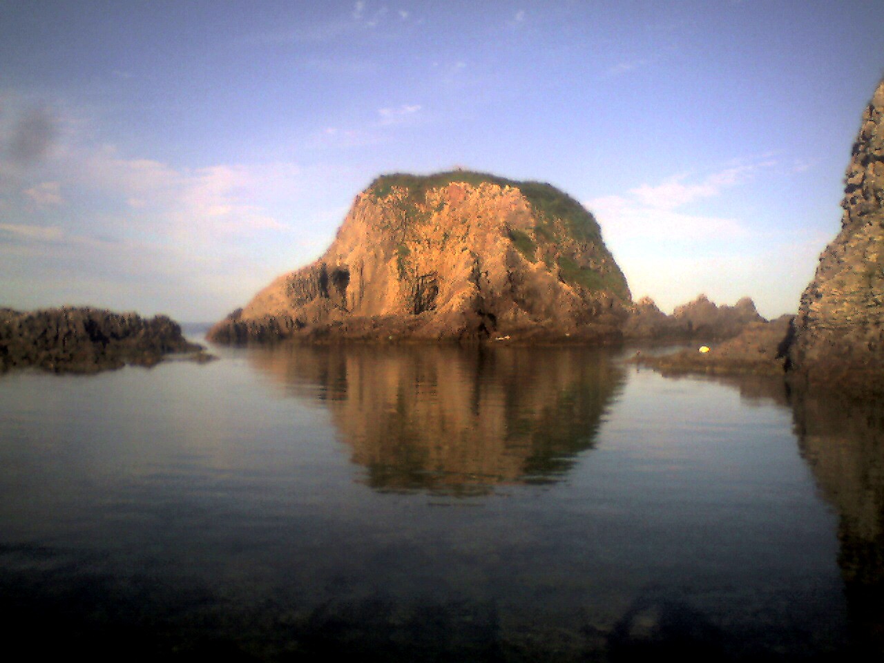 201009090657_青森県_森山海岸