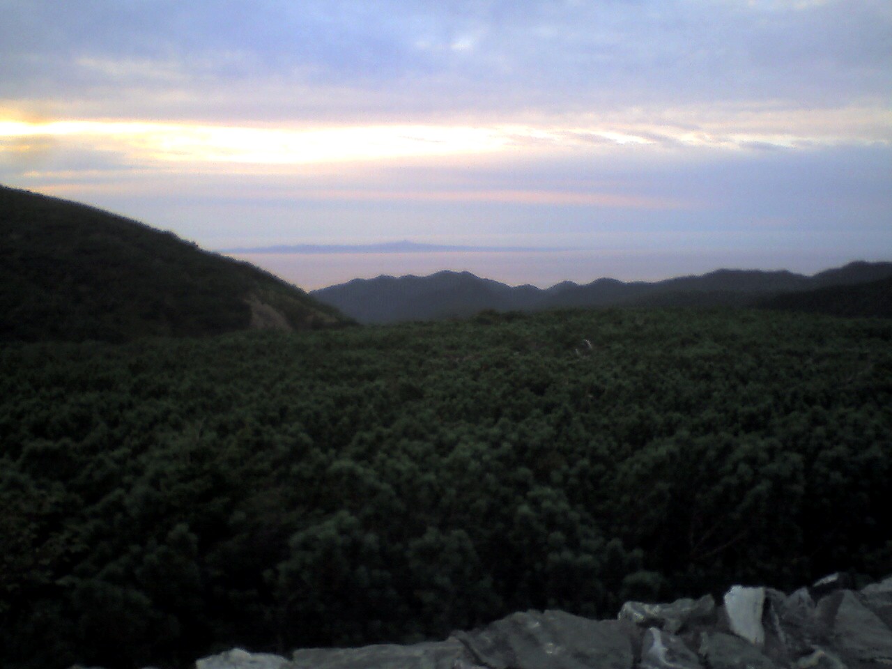 201009130513_北海道_国後島