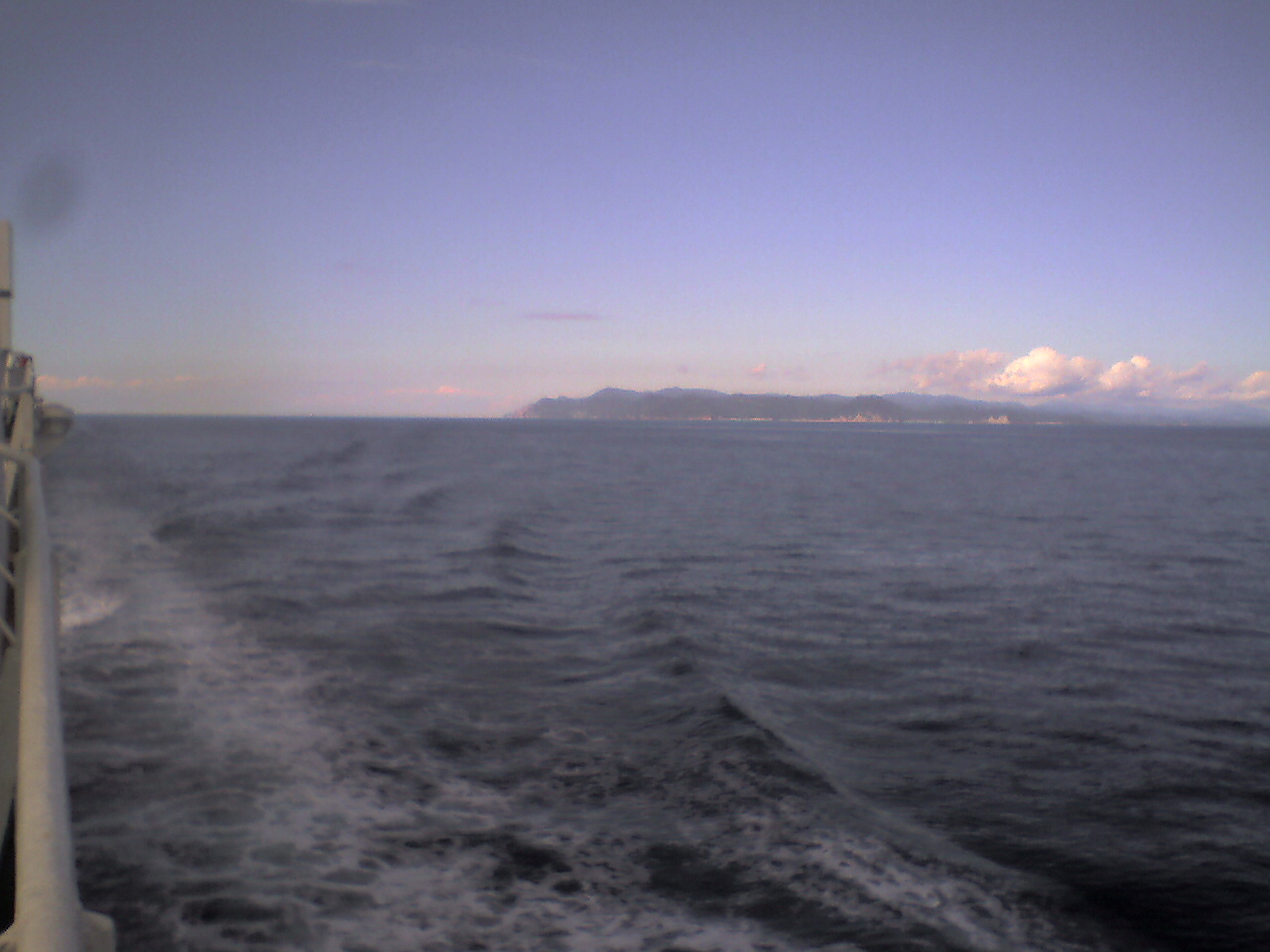 201009171436_北海道_津軽海峡