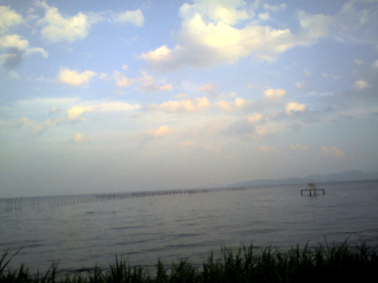 201009211648_滋賀県_高島市からみた琵琶湖