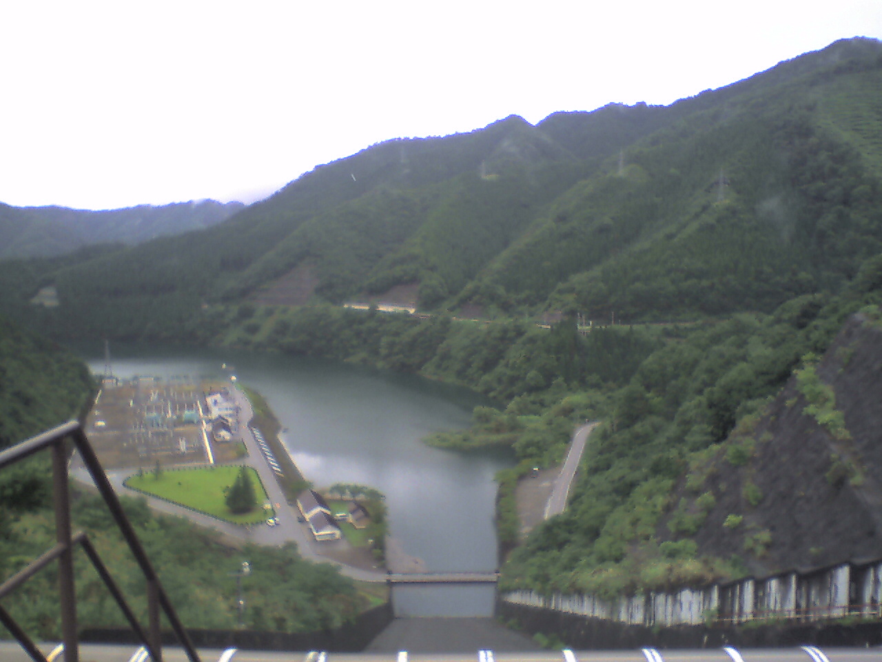 201009231444_福井県_九頭竜湖ﾀﾞﾑ