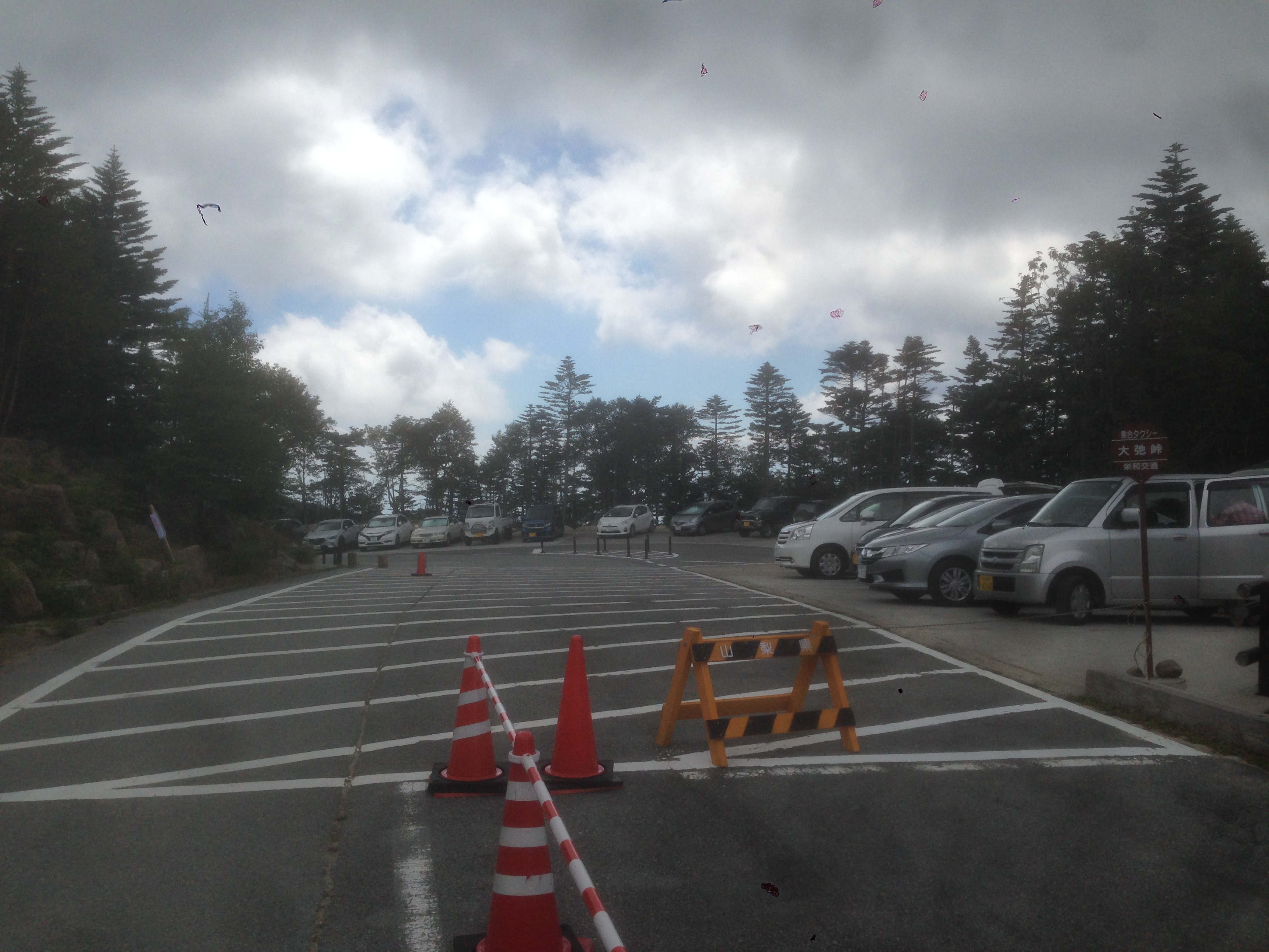 201609021225_山梨県_山梨市_大弛峠_山梨県側駐車場